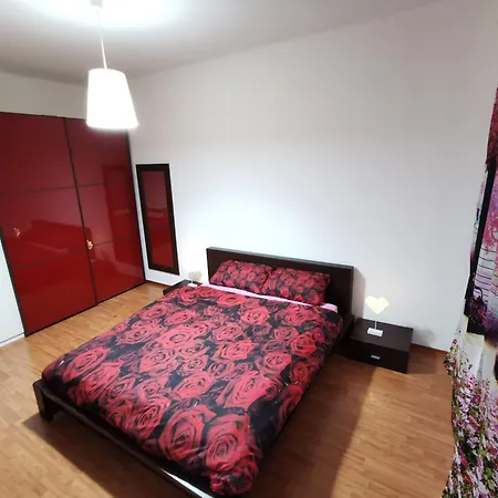 A Few Minutes From The Center And Colosseum Apartment *
